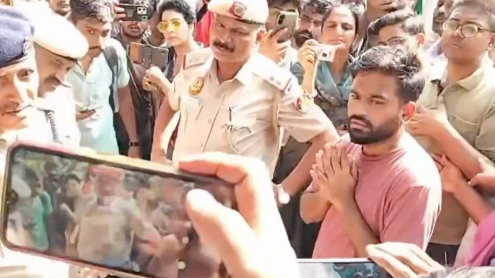 Protester Demands Exclusive Jantar Mantar Access, Clashes With Police