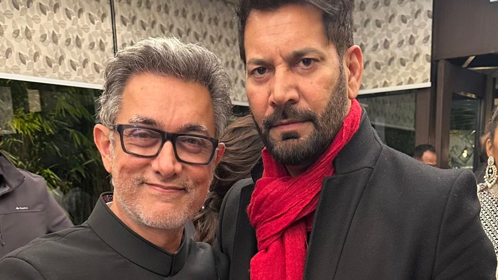 Aamir Khan Stuns Fans with Sudden Salt-and-Pepper Hair Appearance