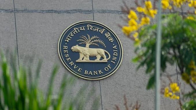 RBI Closes Foreign Deposit Scheme Early After Record $127 Billion Inflow