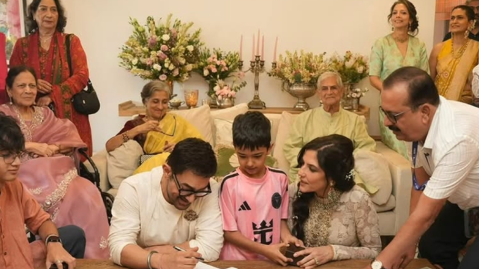 Aamir Khan Marries Gauri Spratt in Intimate Mumbai Ceremony