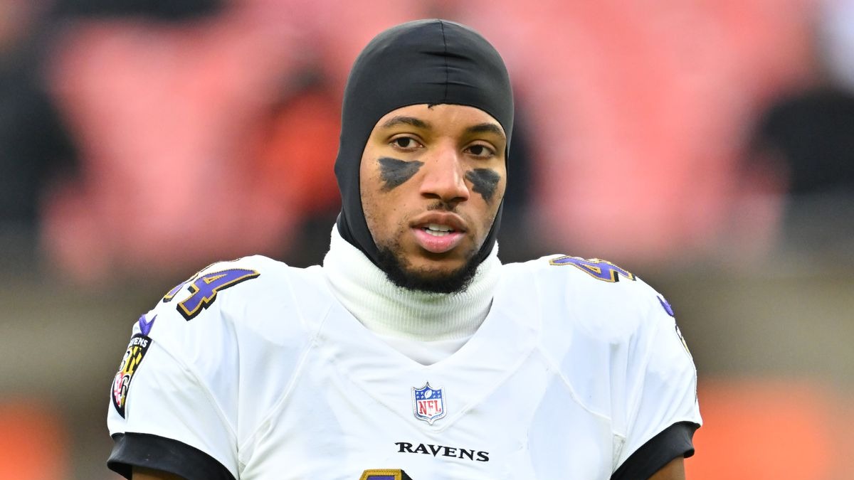 Ravens CB Marlon Humphrey Rides with Trump, Jokes About Billionaire Claim