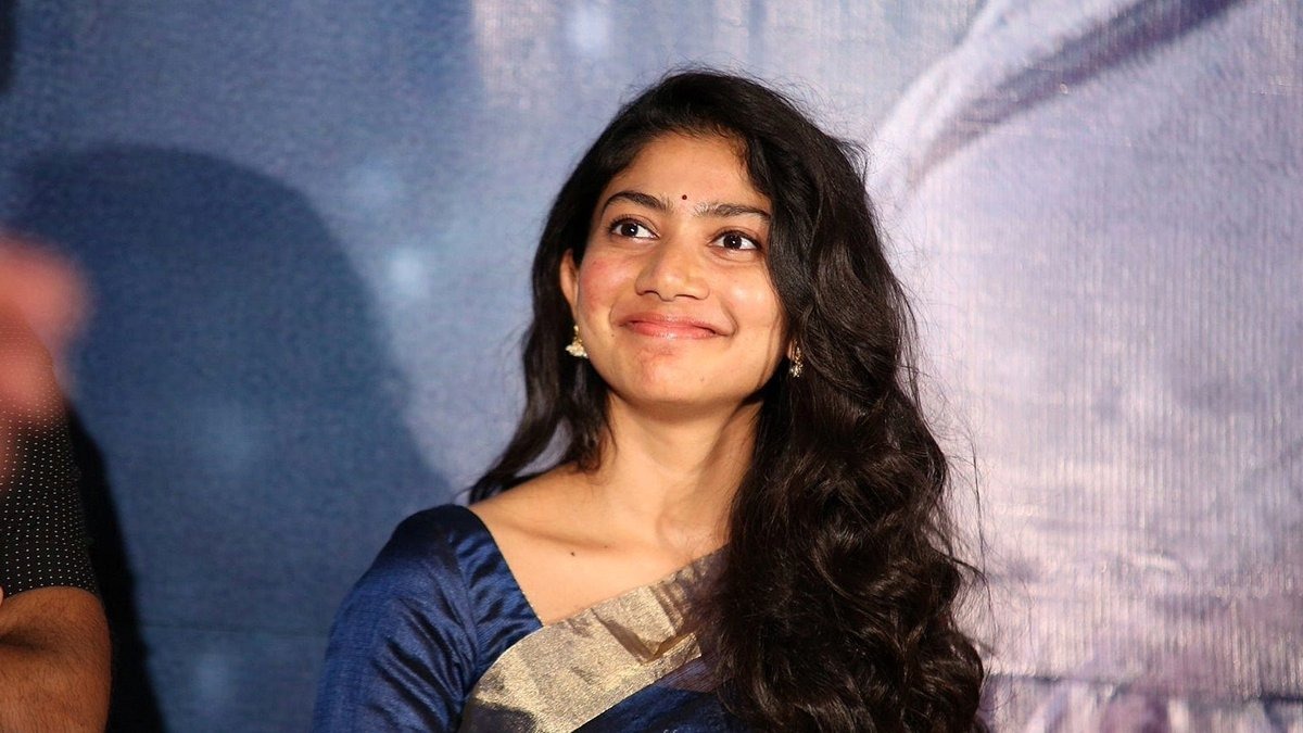Actress Sai Pallavi Sparks Debate Over Ravana's Character in Ramayana Premiere